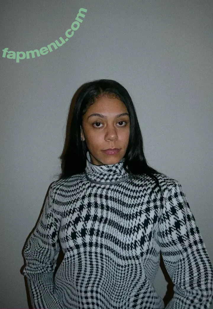 Karrahbooo nude photo #0004 (Karrahbooo)