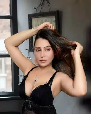 Karrishma Kar / KarKarrishma / karrishmakar135 nude photo #0016