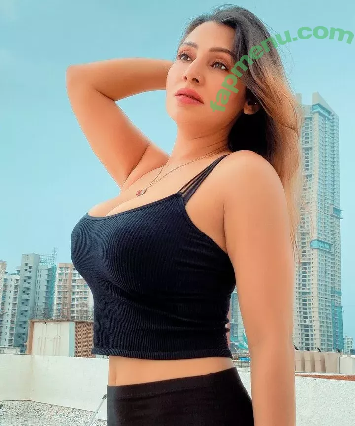 Karrishma Kar nude photo #0017 (KarKarrishma / karrishmakar135)