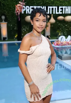 Karrueche Tran / Karrueche nude photo #0073