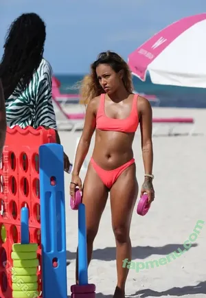 Karrueche Tran / Karrueche / itskarrueche nude photo #0549