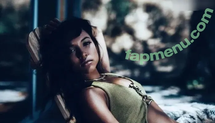 Karrueche Tran nude photo #0033 (Karrueche)