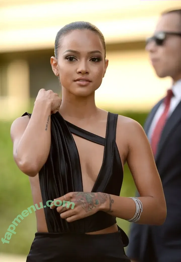 Karrueche Tran nude photo #0043 (Karrueche)