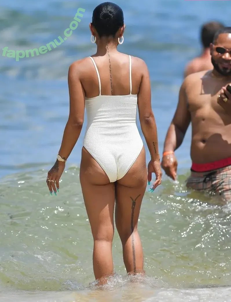 Karrueche Tran nude photo #0183 (Karrueche)