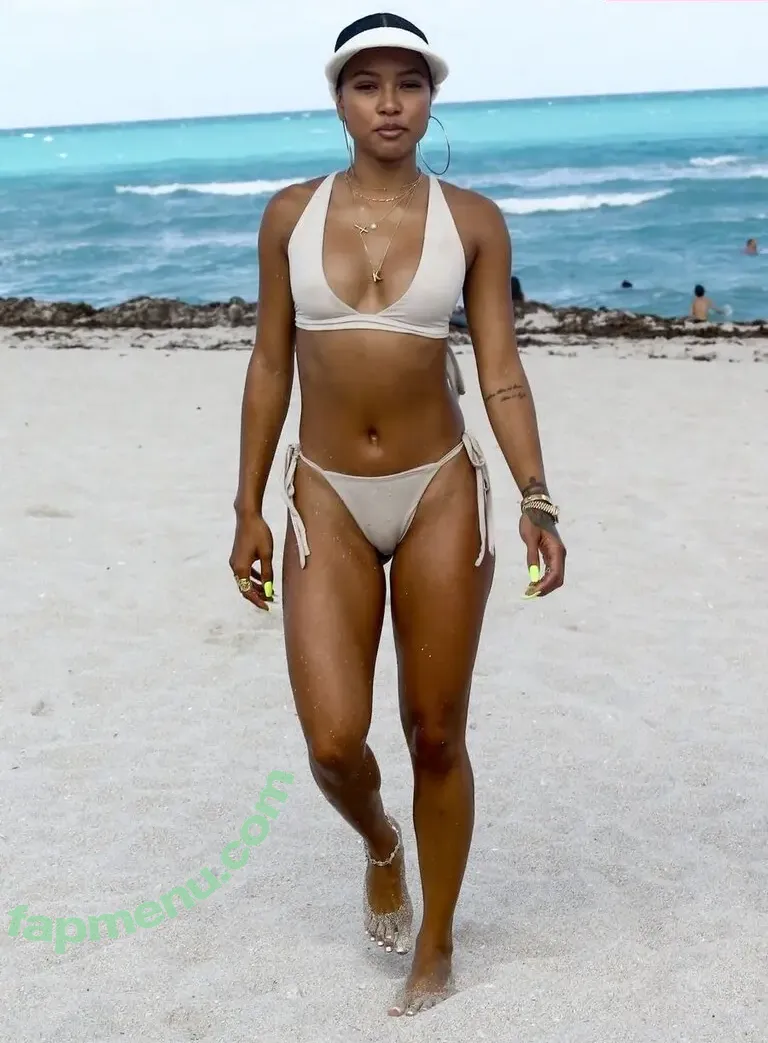 Karrueche Tran nude photo #0383 (Karrueche)