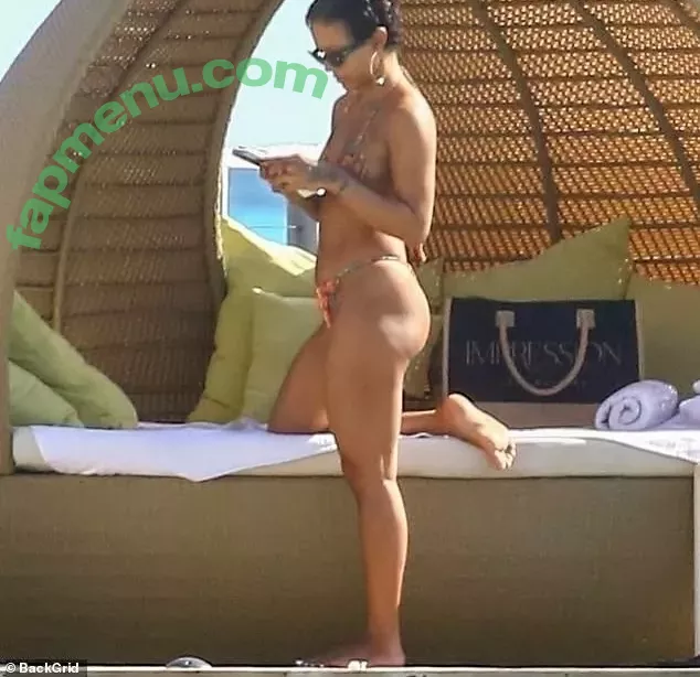 Karrueche nude photo #0175 (Karrueche)