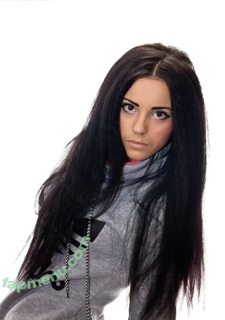 Karyna Kardelian nude photo #0062 (kardelian)