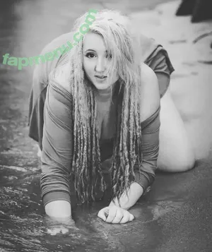 Kasey M*Kay / _that_nrrrd_grrrl / kaseymkayvip nude photo #0003