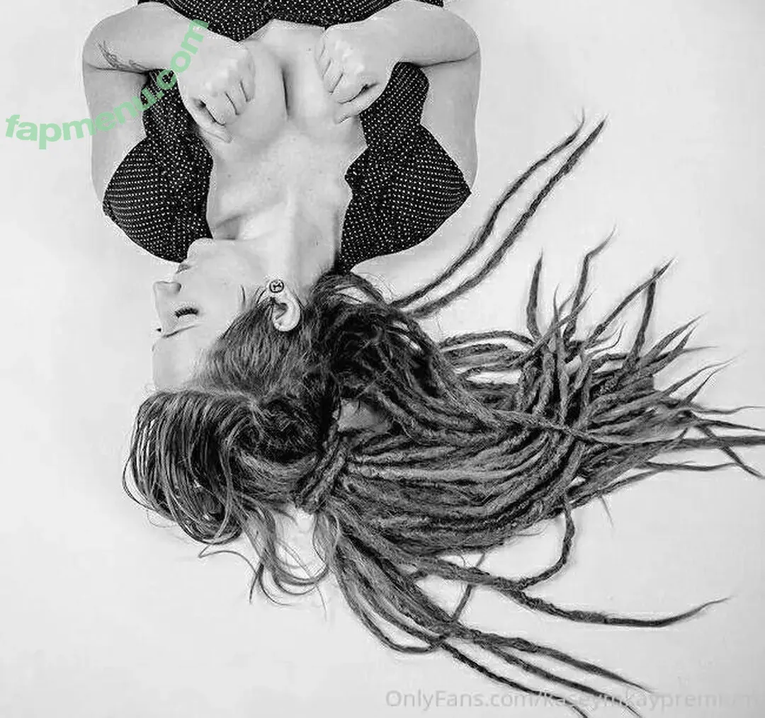 Kasey M*Kay nude photo #0016 (_that_nrrrd_grrrl / kaseymkayvip)