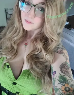 kaseymkay / kaseymckay_artanddesign nude photo #0002
