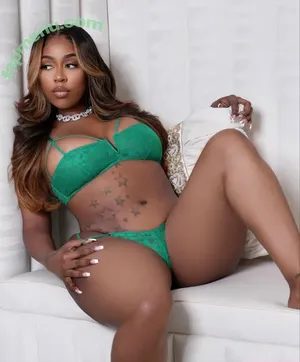 Kash Doll / Arkeisha Antoinette Knight / kashdoll / kashdollk18 nude photo #0042
