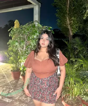 Kashish Mahajan / kaashiissh nude photo #0001