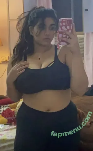 Kashish Mahajan / kaashiissh nude photo #0028