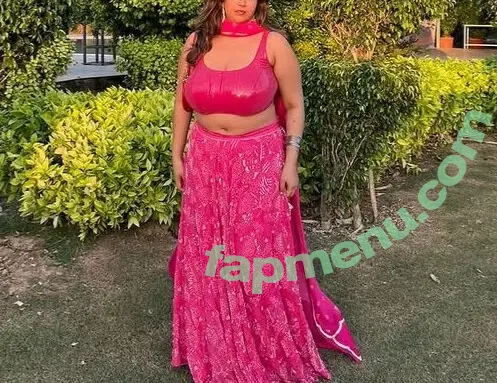 Kashish Mahajan nude photo #0013 (kaashiissh)