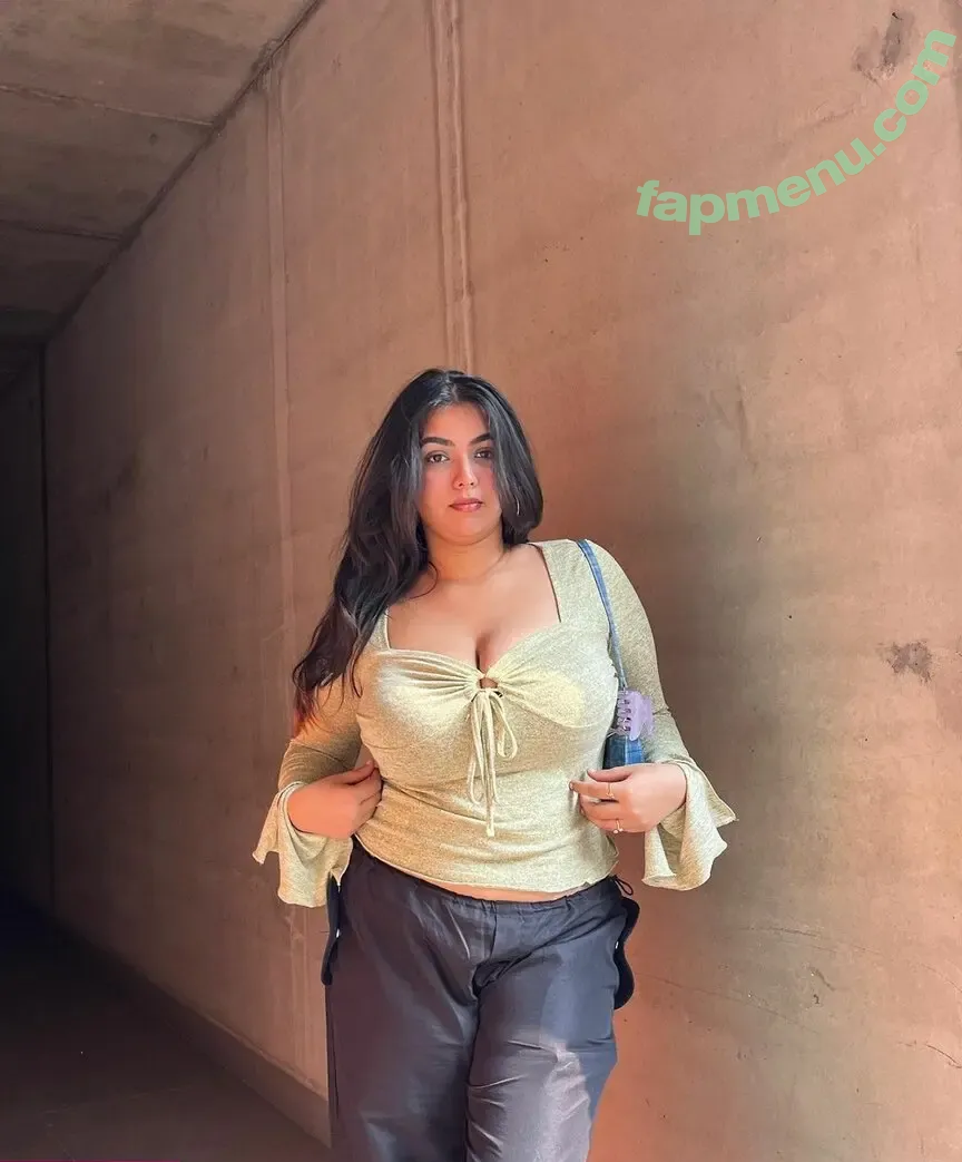 Kashish Mahajan nude photo #0019 (kaashiissh)