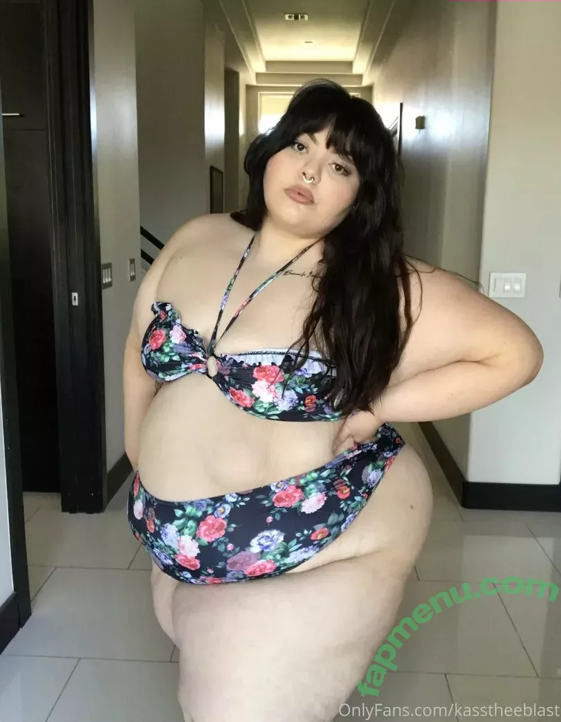 kasstheeblast nude photo #0026 (kasstheeblast)