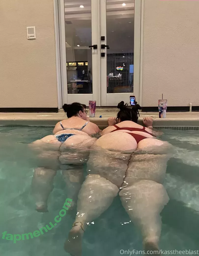 kasstheeblast nude photo #0042 (kasstheeblast)