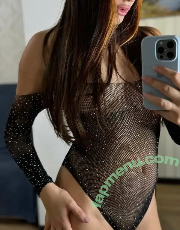 kat.but.no.hat nude photo #0089 (BreadPitters / katstickler)