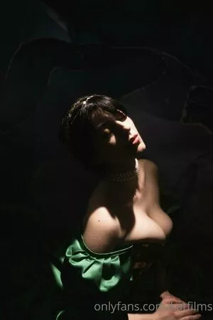 Kat Cabaret / Kat Dreams / Kat Streams / LeCabaret / Salacious Kitty / katfilms / katstreams / krmisfitcabaret nude photo #0078