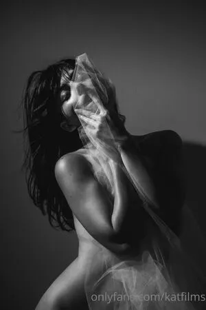 Kat Cabaret / Kat Dreams / Kat Streams / LeCabaret / Salacious Kitty / katfilms / katstreams / krmisfitcabaret nude photo #0165