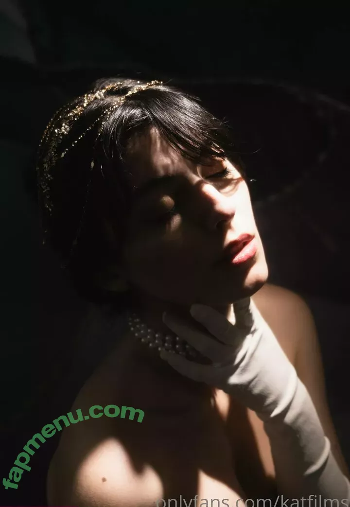 Kat Cabaret nude photo #0053 (Kat Dreams / Kat Streams / LeCabaret / Salacious Kitty / katfilms / katstreams / krmisfitcabaret)