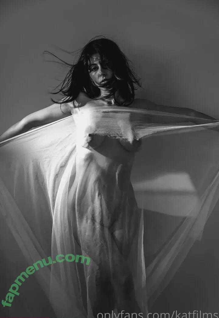 Kat Cabaret nude photo #0149 (Kat Dreams / Kat Streams / LeCabaret / Salacious Kitty / katfilms / katstreams / krmisfitcabaret)