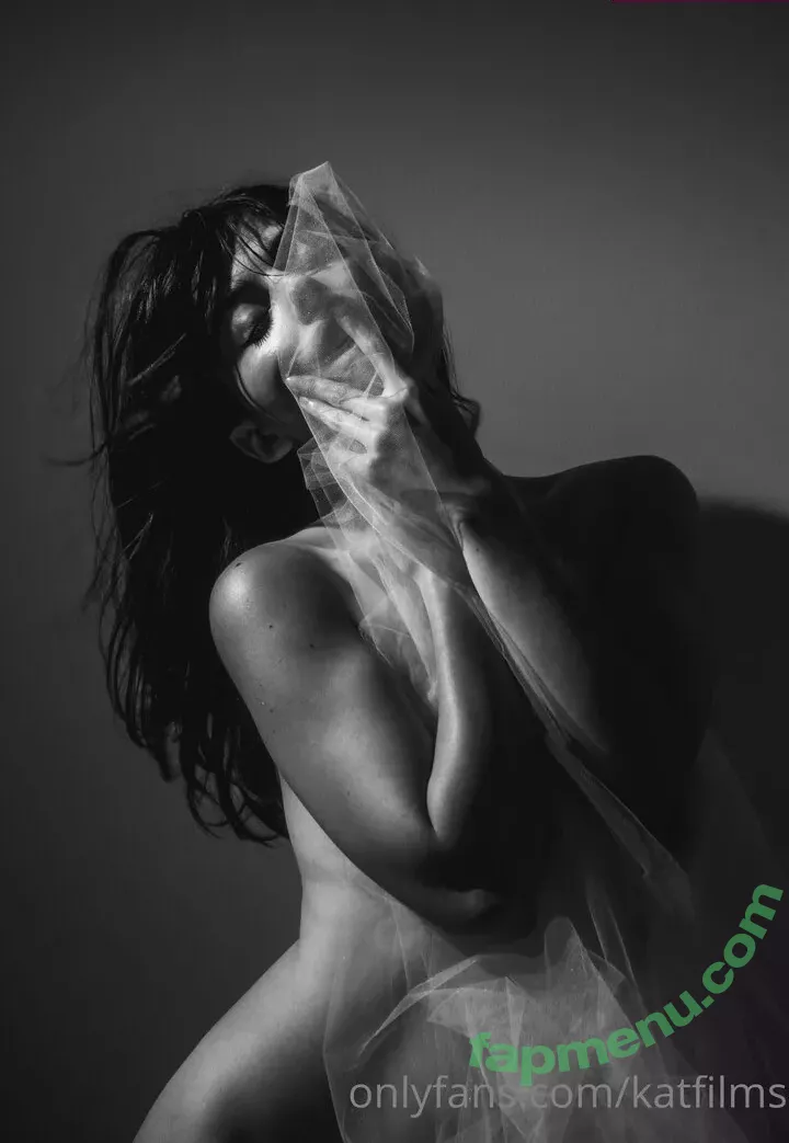 Kat Cabaret nude photo #0165 (Kat Dreams / Kat Streams / LeCabaret / Salacious Kitty / katfilms / katstreams / krmisfitcabaret)