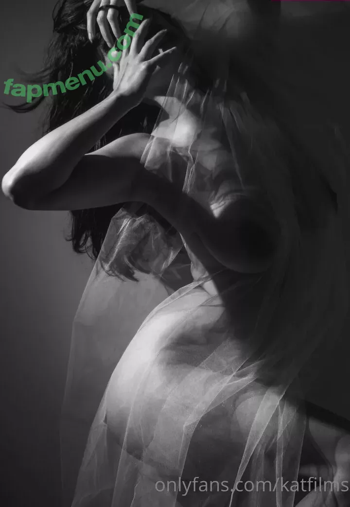 Kat Cabaret nude photo #0168 (Kat Dreams / Kat Streams / LeCabaret / Salacious Kitty / katfilms / katstreams / krmisfitcabaret)