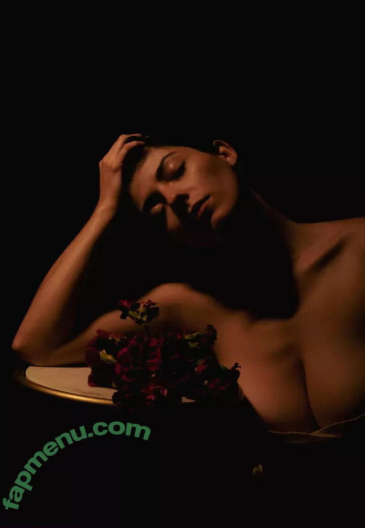 Kat Cabaret nude photo #0218 (Kat Dreams / Kat Streams / LeCabaret / Salacious Kitty / katfilms / katstreams / krmisfitcabaret)