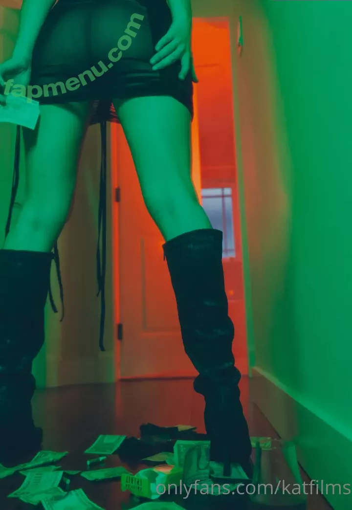 Kat Cabaret nude photo #0270 (Kat Dreams / Kat Streams / LeCabaret / Salacious Kitty / katfilms / katstreams / krmisfitcabaret)