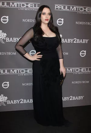 Kat Dennings / OfficialKat / katdenningsss nude photo #0035