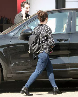 Kat Dennings / OfficialKat / katdenningsss nude photo #0143