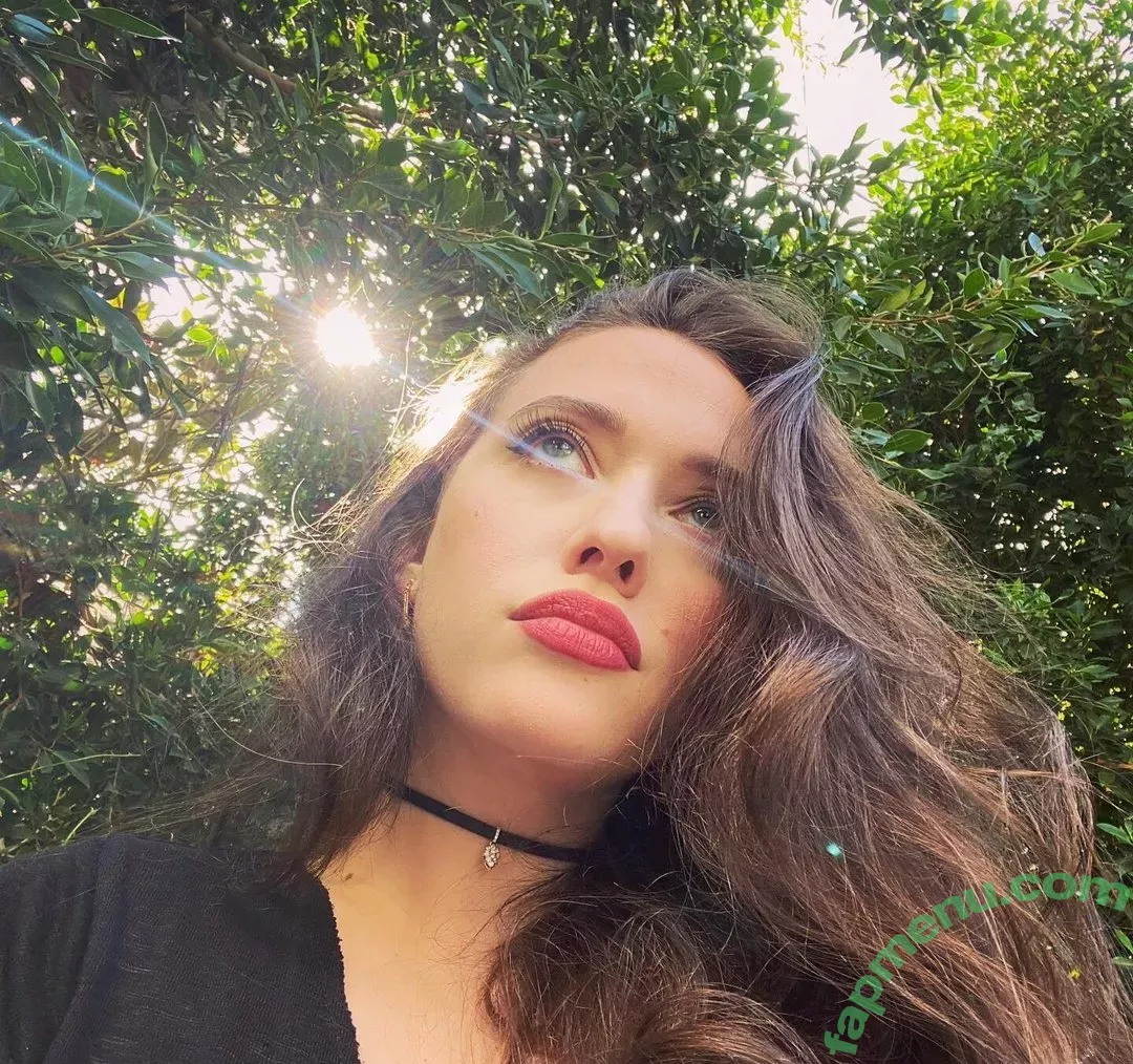 Kat Dennings nude photo #0017 (OfficialKat / katdenningsss)