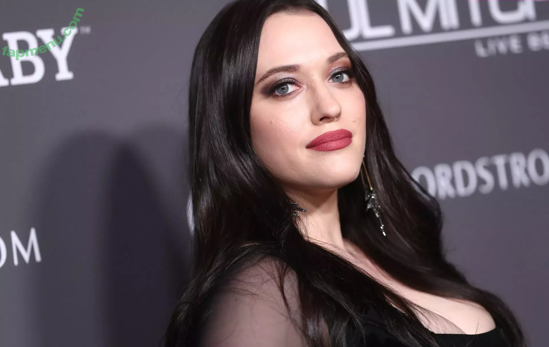 Kat Dennings nude photo #0037 (OfficialKat / katdenningsss)