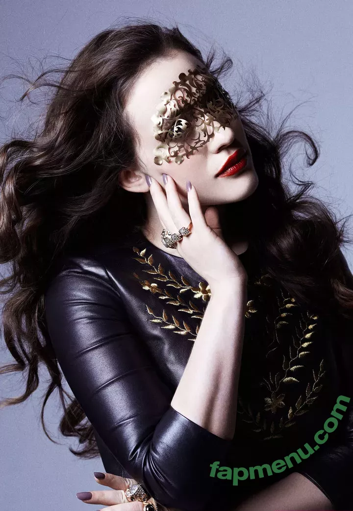 Kat Dennings nude photo #0093 (OfficialKat / katdenningsss)