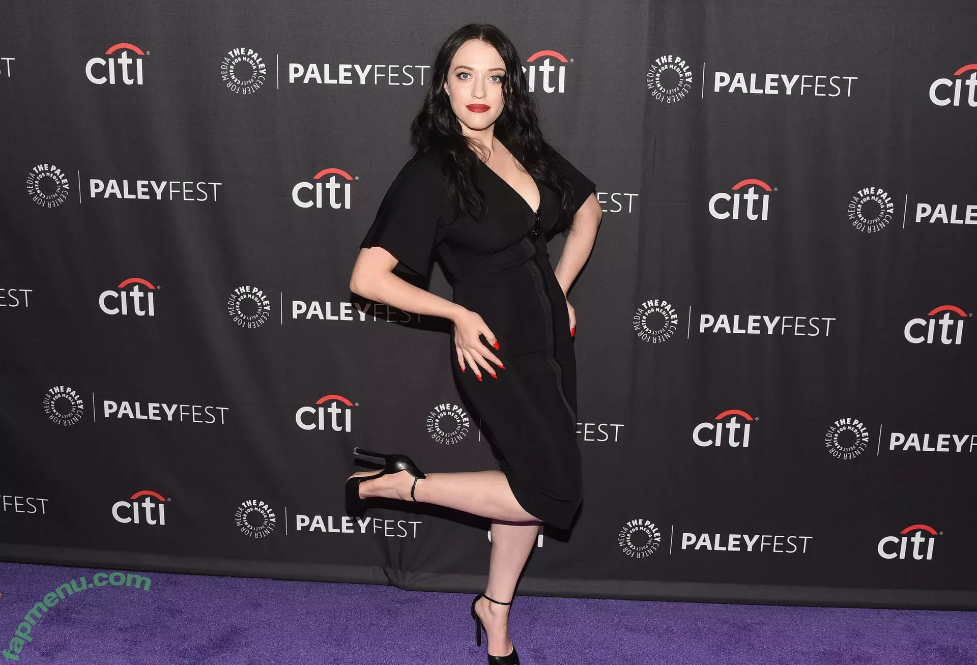 Kat Dennings nude photo #0129 (OfficialKat / katdenningsss)