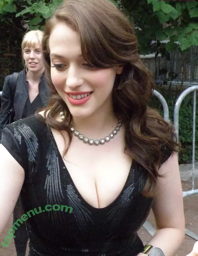 Kat Dennings nude photo #0163 (OfficialKat / katdenningsss)