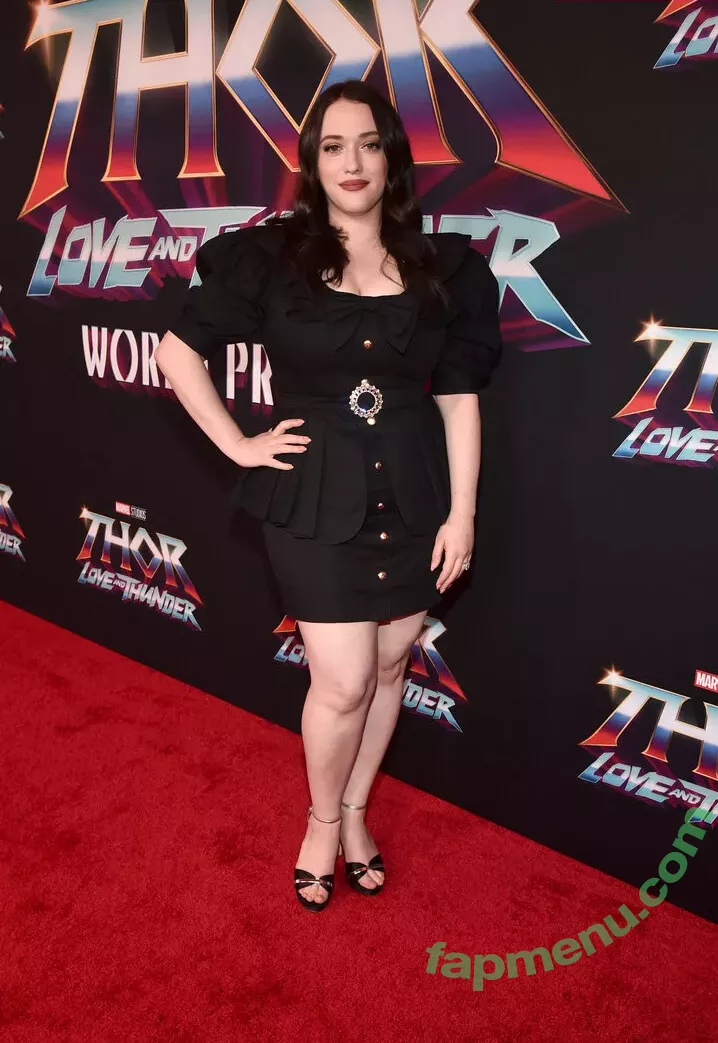 Kat Dennings nude photo #0191 (OfficialKat / katdenningsss)