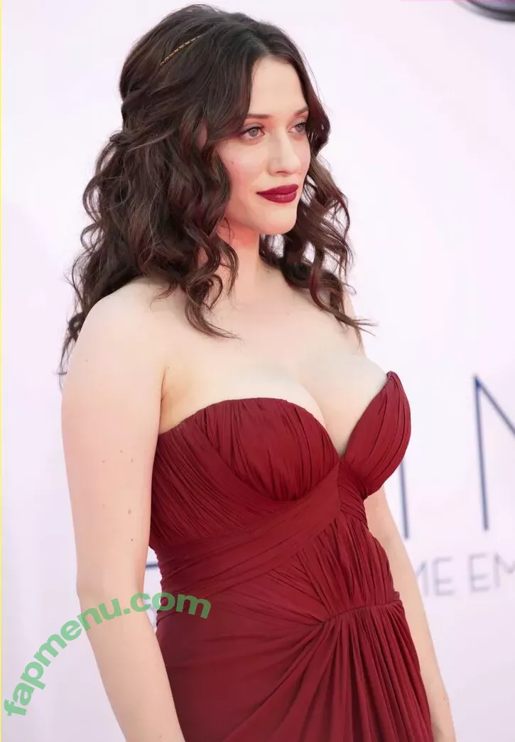 Kat Dennings nude photo #0242 (OfficialKat / katdenningsss)