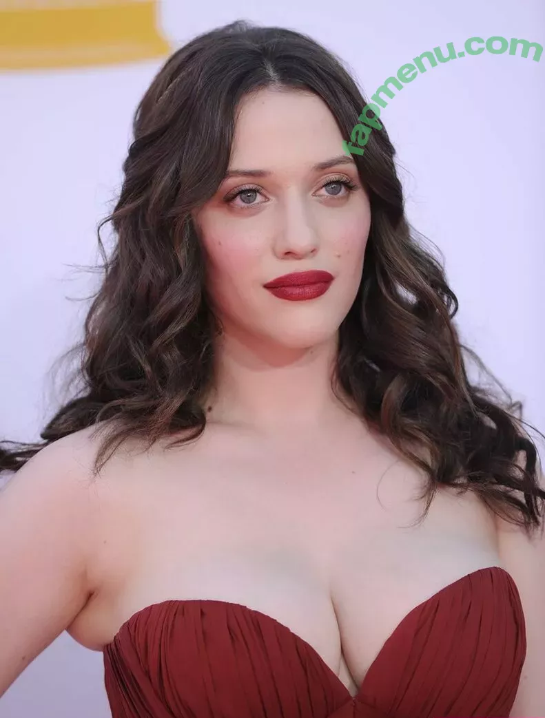 Kat Dennings nude photo #0249 (OfficialKat / katdenningsss)