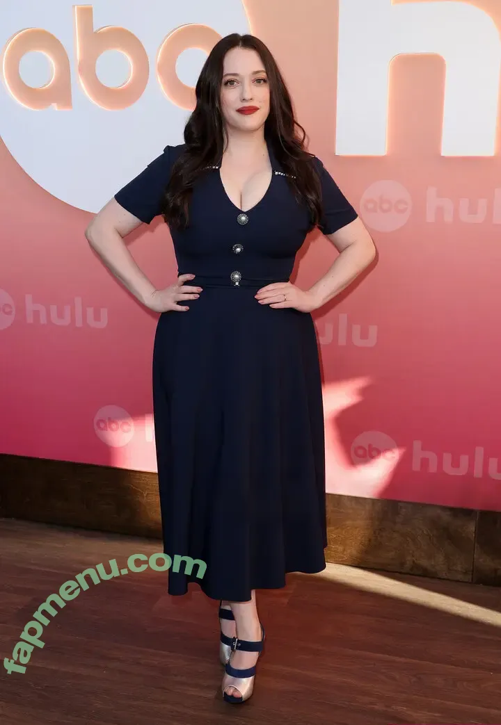 Kat Dennings nude photo #0638 (OfficialKat / katdenningsss)