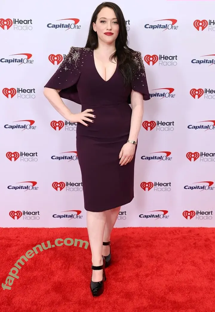 Kat Dennings nude photo #0670 (OfficialKat / katdenningsss)