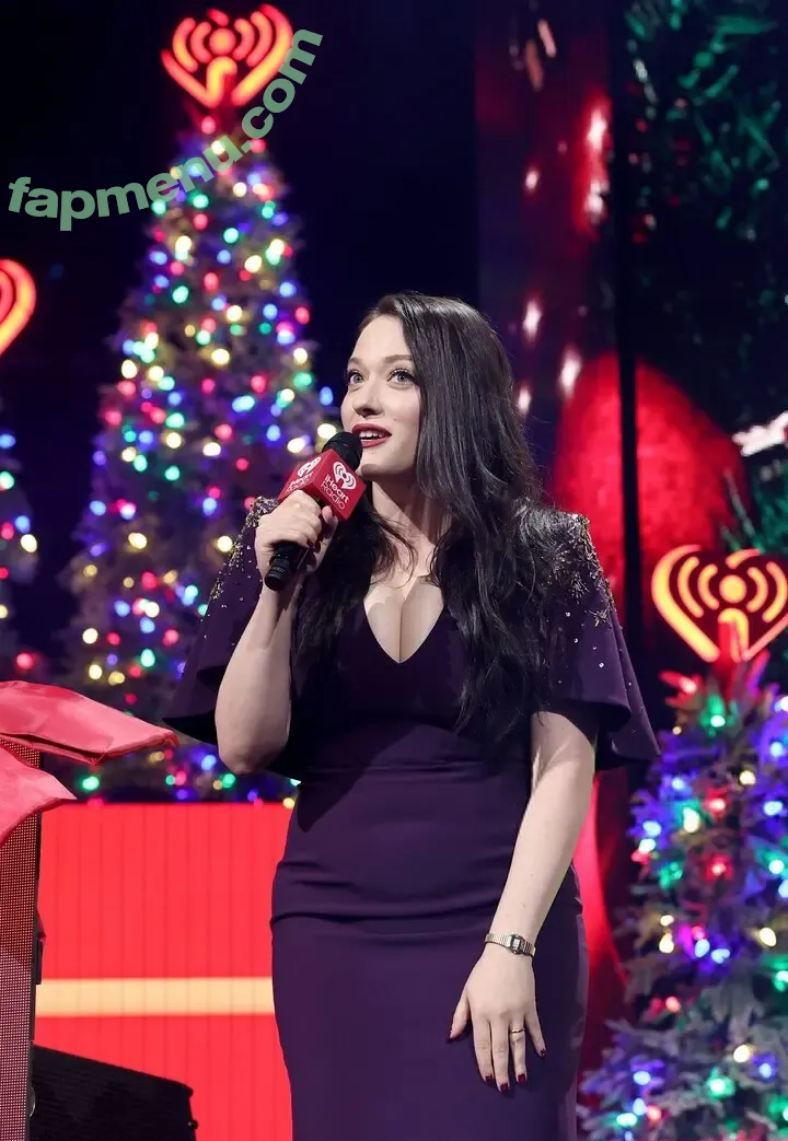 Kat Dennings nude photo #0685 (OfficialKat / katdenningsss)