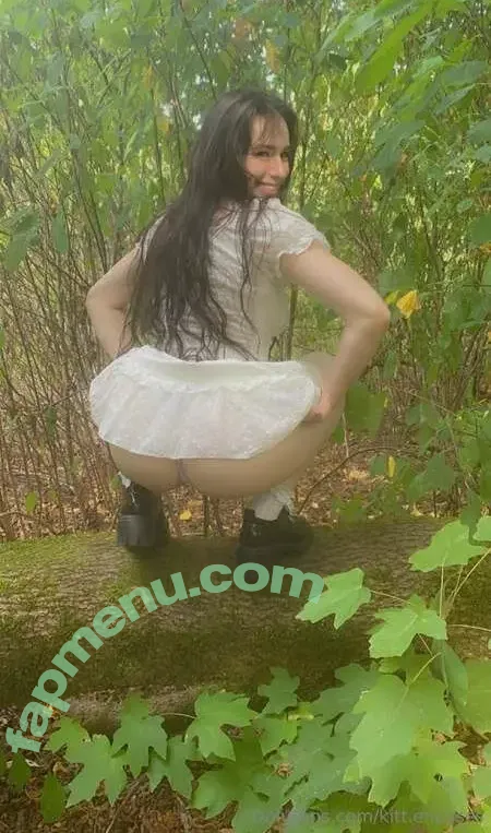 kat.encases nude photo #0063 (karltowns)