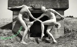  nude photo #0002