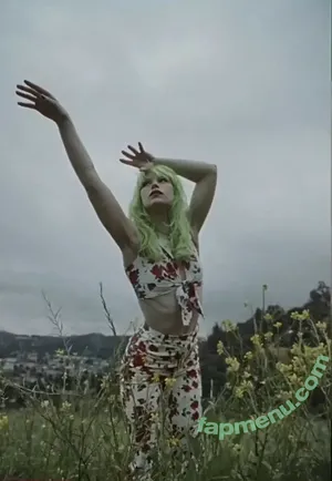 Kat Moss / 8leggedbaby nude photo #0122