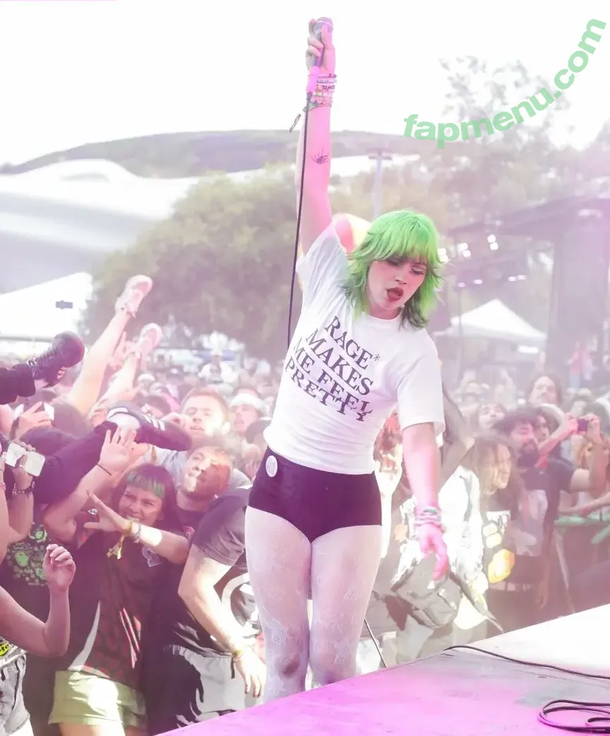 Kat Moss nude photo #0083 (8leggedbaby)