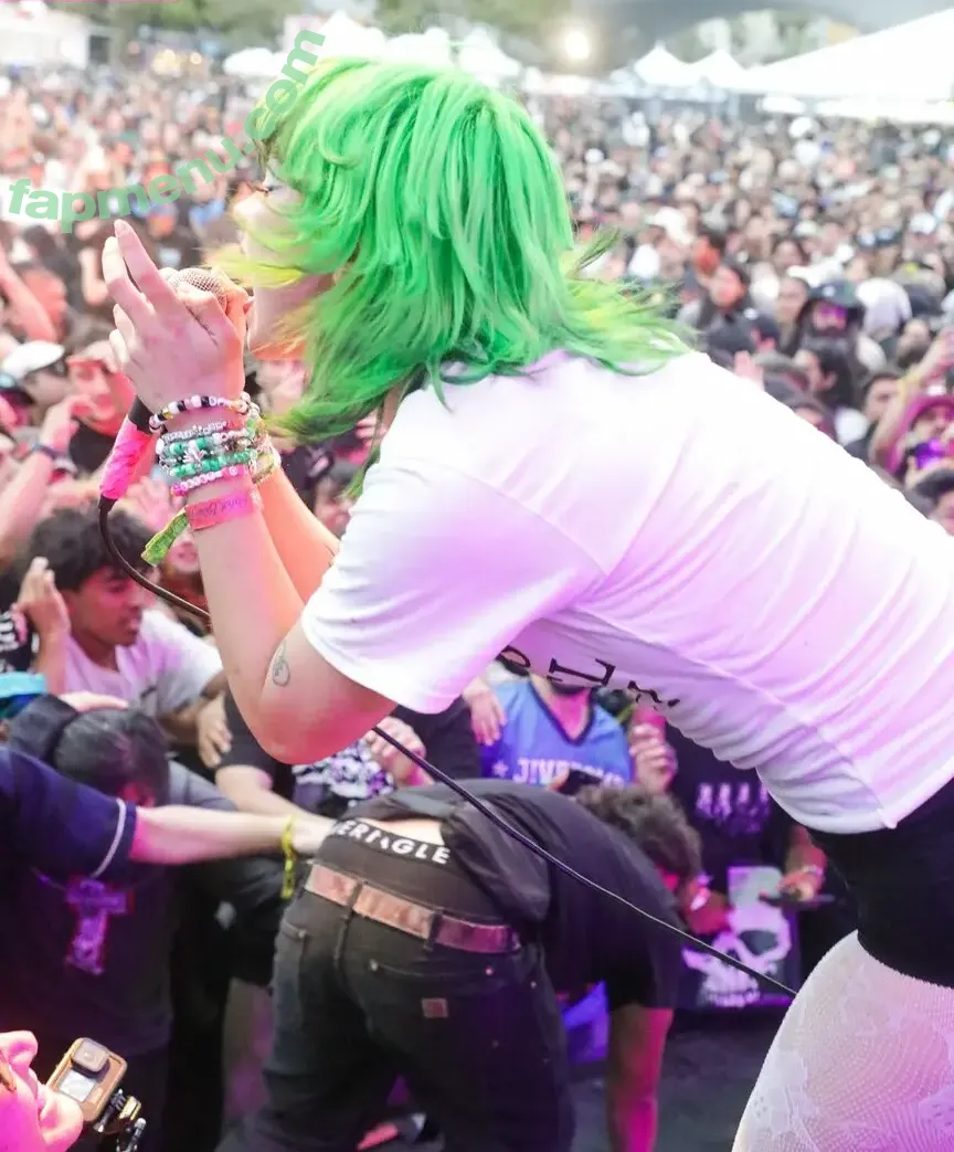 Kat Moss nude photo #0084 (8leggedbaby)