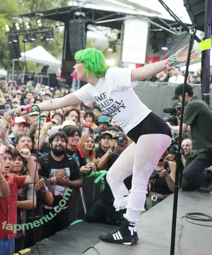 Kat Moss nude photo #0087 (8leggedbaby)