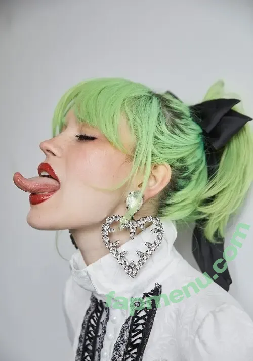 Kat Moss nude photo #0115 (8leggedbaby)